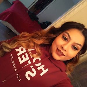 Meet your Posher, Edith